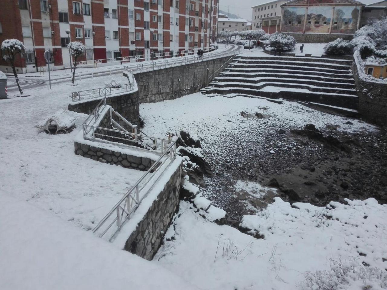 Pension La Mar Castro Urdiales Zewnętrze zdjęcie