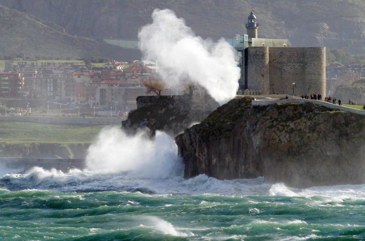 Pension La Mar Castro Urdiales Zewnętrze zdjęcie
